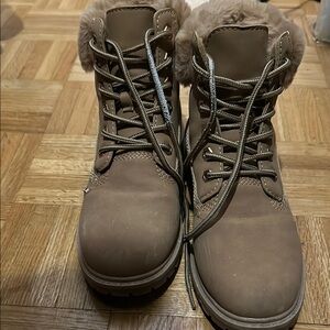 Brown Fur-Lined Lace-Up Boots